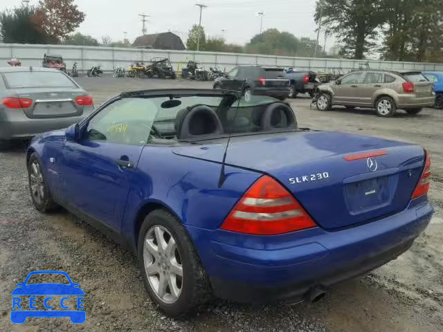 1999 MERCEDES-BENZ SLK WDBKK47F2XF107514 image 2