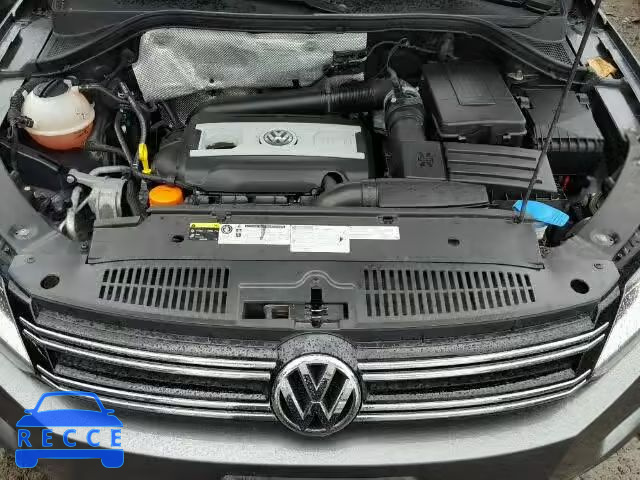 2015 VOLKSWAGEN TIGUAN WVGAV7AX6FW558172 image 6