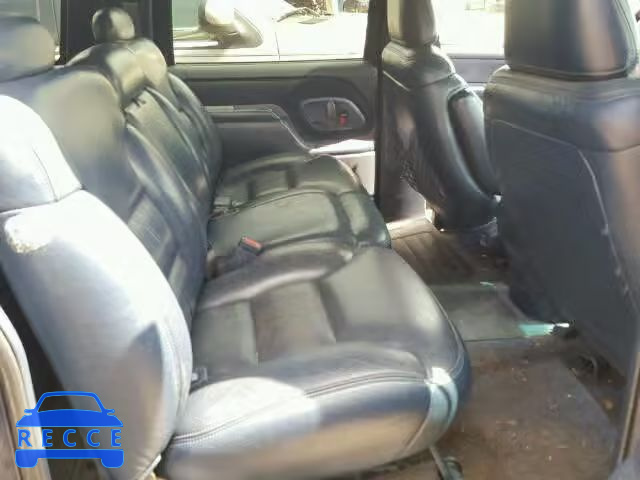 1997 CHEVROLET SUBURBAN 1GNEC16R8VJ440372 image 5