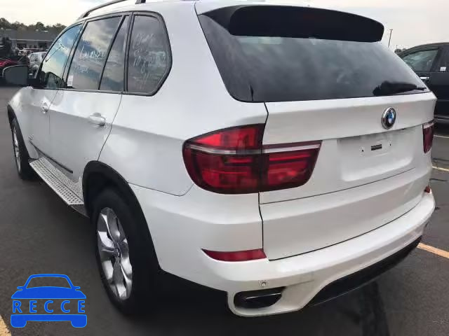 2011 BMW X5 5UXZV8C55BL420545 Bild 2