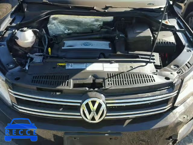 2017 VOLKSWAGEN TIGUAN WVGSV7AX9HW509524 image 6