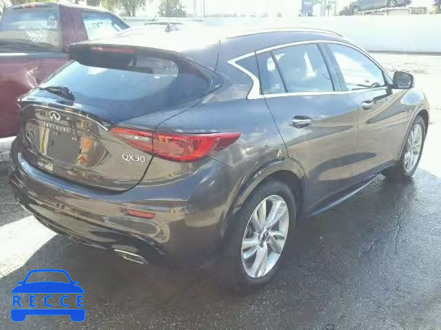 2017 INFINITI QX30 SJKCH5CP5HA026253 image 3