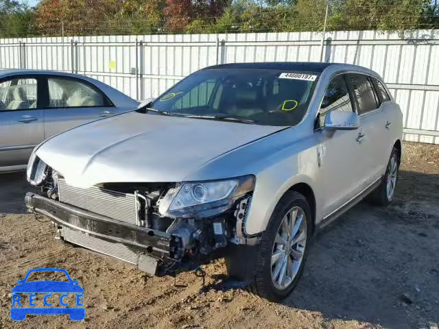 2010 LINCOLN MKT 2LMHJ5AT9ABJ18585 Bild 1