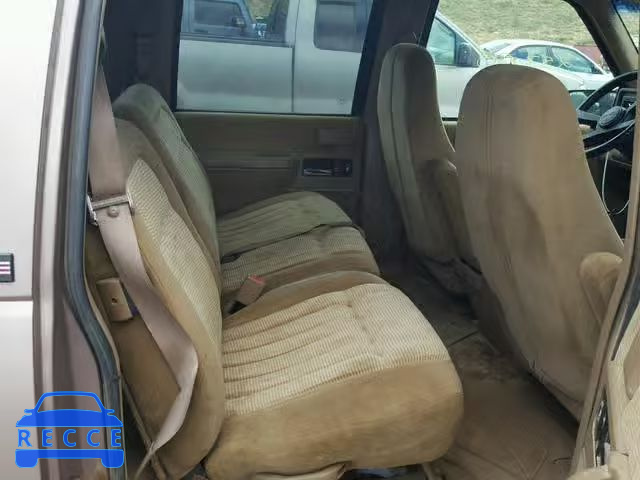 1994 GMC SUBURBAN K 1GKFK16K7RJ724735 image 5
