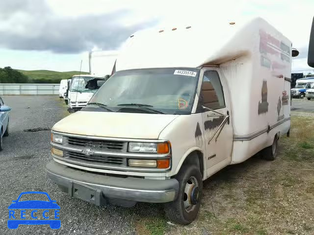 2000 CHEVROLET EXPRESS 1GBJG31R7Y1210281 image 1