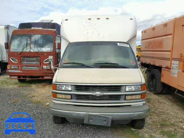 2000 CHEVROLET EXPRESS 1GBJG31R7Y1210281 image 8