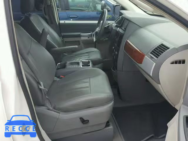 2008 CHRYSLER TOWN&COUNT 2A8HR54P88R699854 image 4