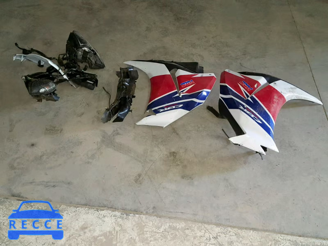 2015 HONDA CBR1000 RR JH2SC5902FK700316 image 8