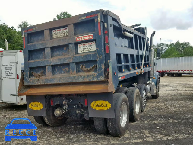 2005 PETERBILT 335 2NPLLZ0X75M857389 image 3