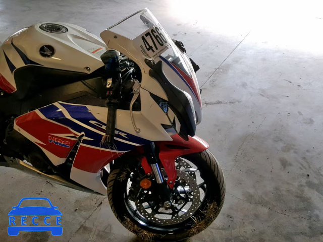 2015 HONDA CBR1000 RR JH2SC5900FK700251 Bild 8