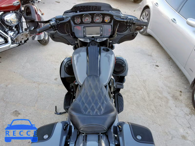 2018 HARLEY-DAVIDSON FLHXSE CVO 1HD1PXL10JB952689 image 4