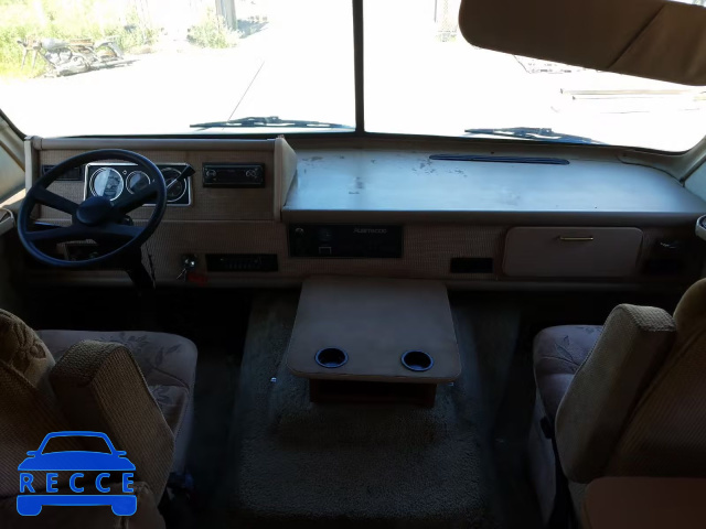 1989 GMC MOTOR HOME 1GDKP37W9K3501630 image 11