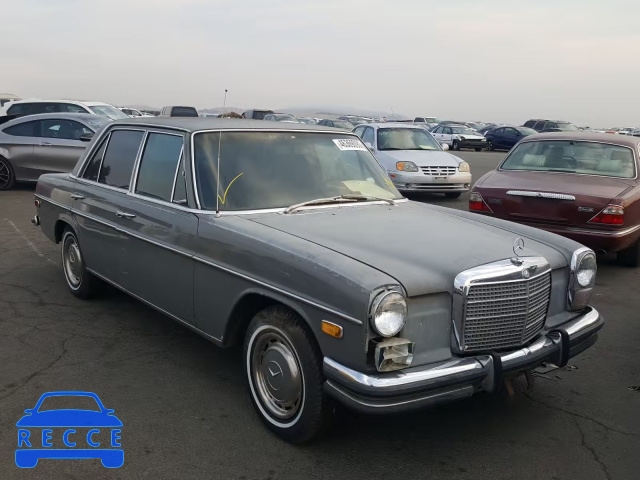 1972 MERCEDES-BENZ 250 11401112009557 Bild 0