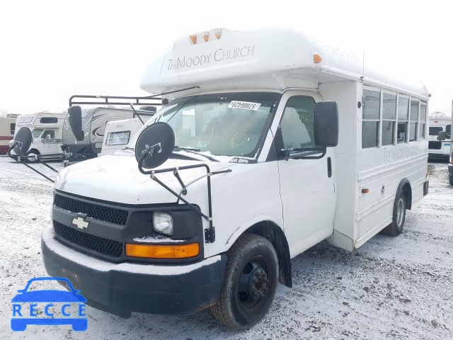 2004 CHEVROLET EXPRESS 1GBJG31U041143909 Bild 1