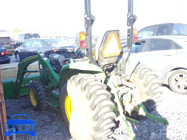 2017 JOHN DEERE TRACTOR 1LV3033RCHH102277 Bild 2