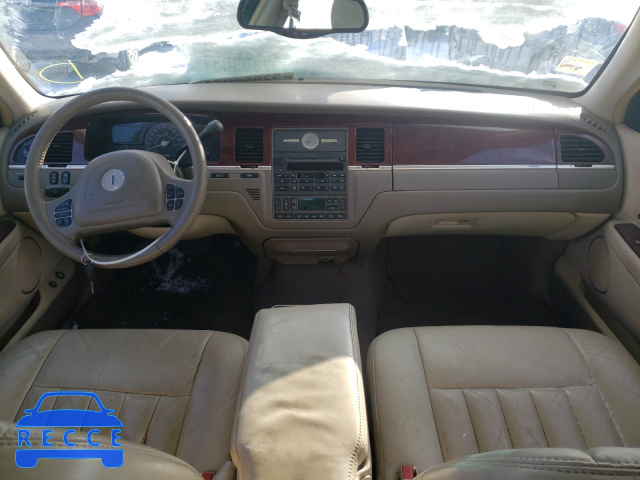 2003 LINCOLN TOWNCAR 1LNHM81W43Y704499 зображення 8