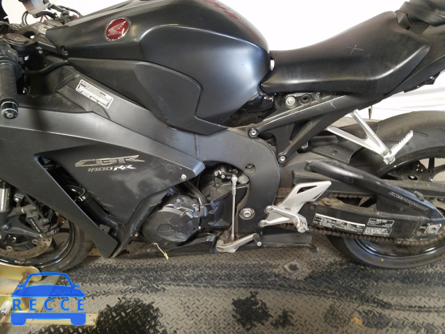 2016 HONDA CBR1000 RR JH2SC591XGK800044 Bild 5