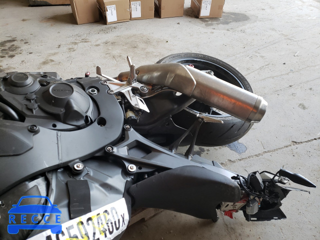 2018 HONDA CBR1000 RR JH2SC7716JK100298 Bild 9