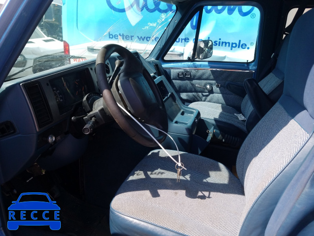 1995 CHEVROLET G30 G30 1GAGG39K0SF134256 Bild 4