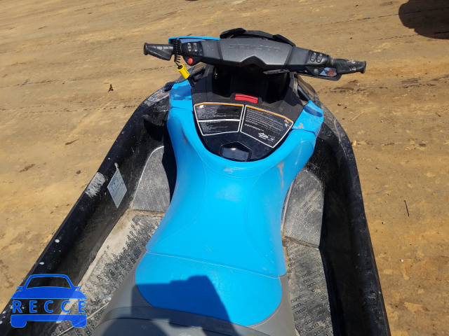 2017 SEAD JETSKI CAYDV16192F717 зображення 4