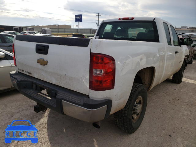 2008 CHEVROLET 1500 SILVE 1GCHC29K28E197813 image 3