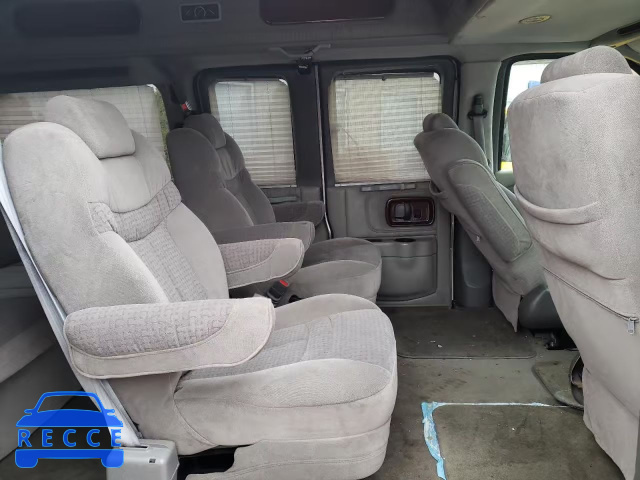 2006 GMC SAVANA RV 1GDFG15T161118913 image 10