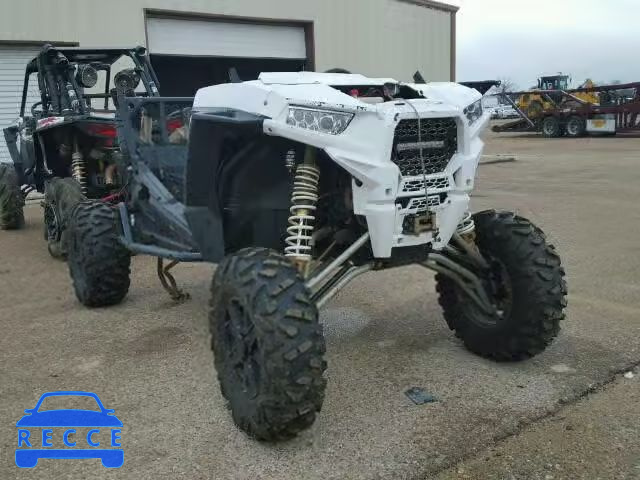 2015 POLARIS RZR 3NSVDE992FF366799 Bild 0