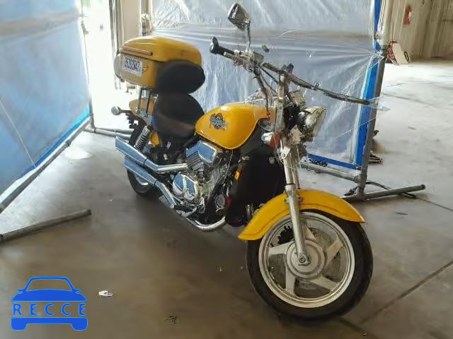 1995 HONDA VF750 C JH2RC4306SM101807 image 0