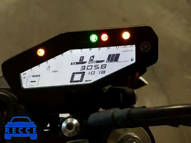 2017 YAMAHA FZ09 JYARN53E5HA000316 image 7