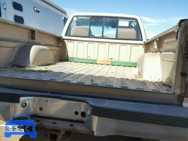 1988 CHEVROLET K2500 1GCFK24K7JZ315029 Bild 5