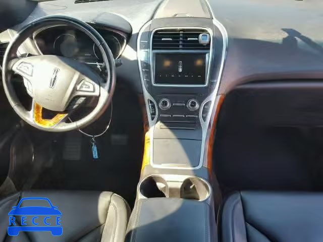 2016 LINCOLN MKX 2LMTJ6KR2GBL50585 зображення 8