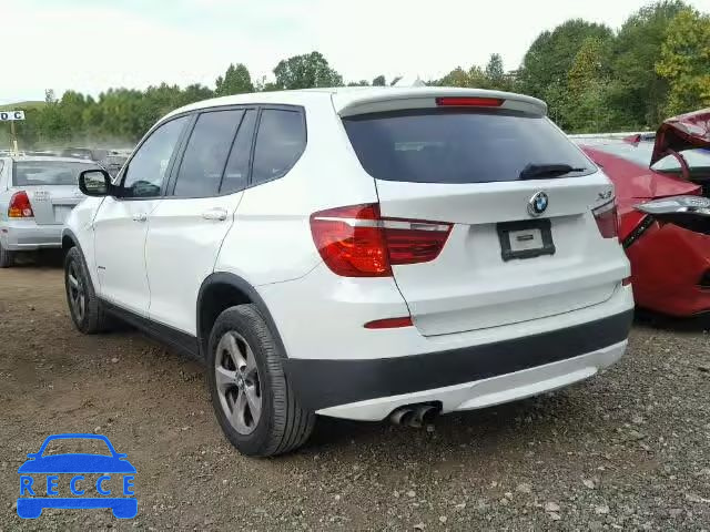 2011 BMW X3 5UXWX5C50BL703558 Bild 2