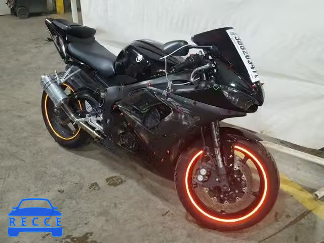 2005 YAMAHA YZFR6 JYARJ06E85A026656 image 0