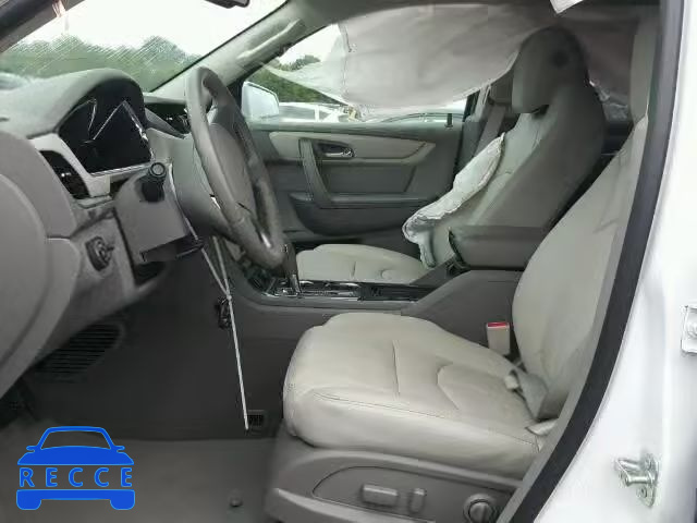2017 CHEVROLET TRAVERSE 1GNKRHKD1HJ118763 image 4