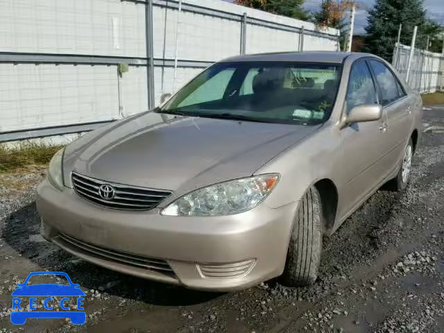 2006 TOYOTA CAMRY LE 4T1BE32K06U722642 зображення 1