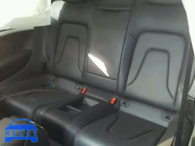 2010 AUDI A5 WAULFAFR2AA081423 image 5