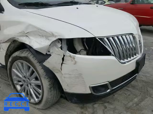 2011 LINCOLN MKX 2LMDJ8JK3BBJ28859 Bild 8