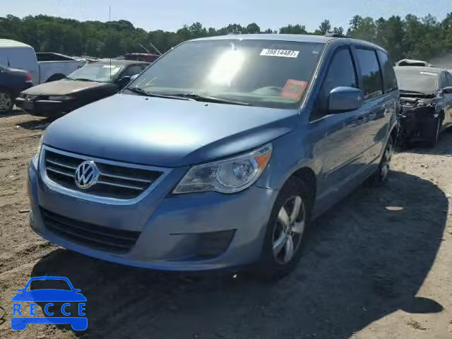 2011 VOLKSWAGEN ROUTAN 2V4RW3DG0BR785732 зображення 1