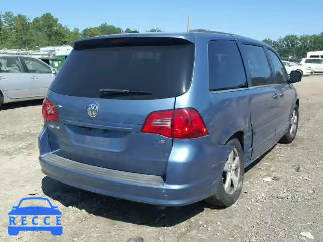 2011 VOLKSWAGEN ROUTAN 2V4RW3DG0BR785732 image 3