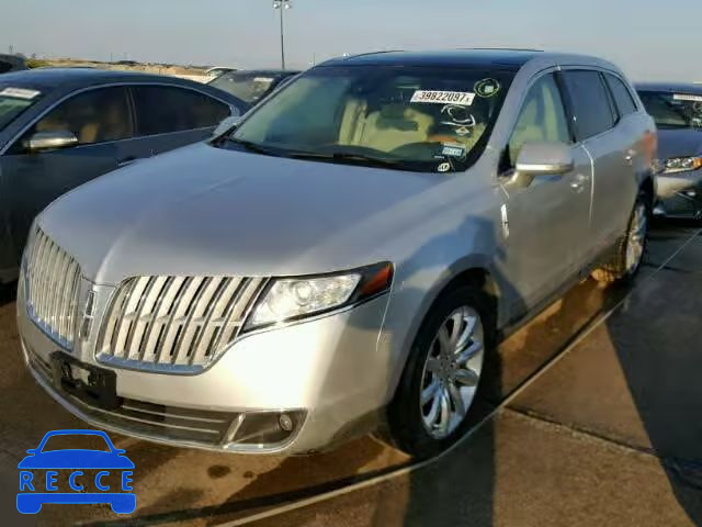 2010 LINCOLN MKT 2LMHJ5FR0ABJ18620 зображення 1