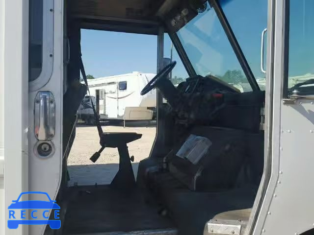2000 FREIGHTLINER CHASSIS 4UZA4FF47YCF81298 image 4
