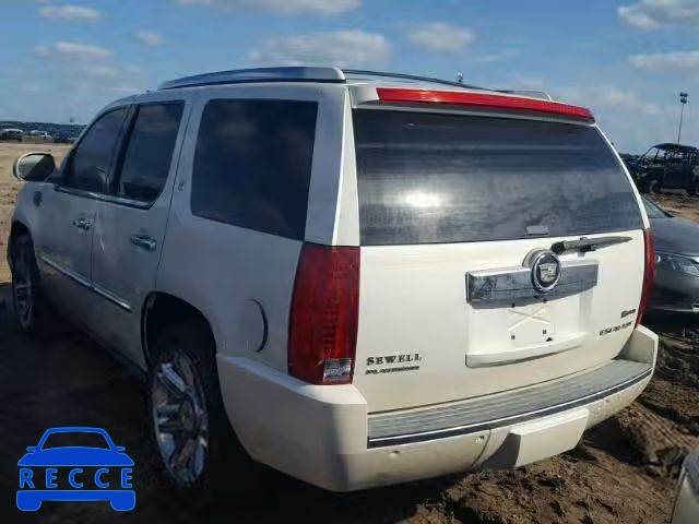 2011 CADILLAC ESCALADE P 1GYS3FEJ0BR260606 image 2