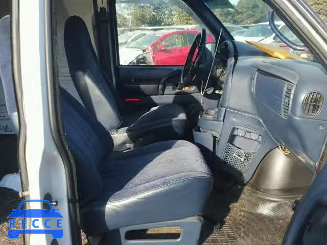 1997 CHEVROLET ASTRO 1GCDM19W6VB171902 image 4