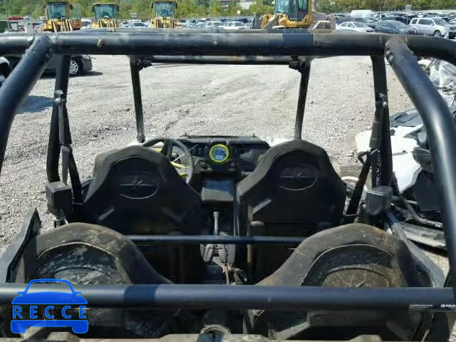 2017 POLARIS RZR 3NSVFE99XHF793239 Bild 8