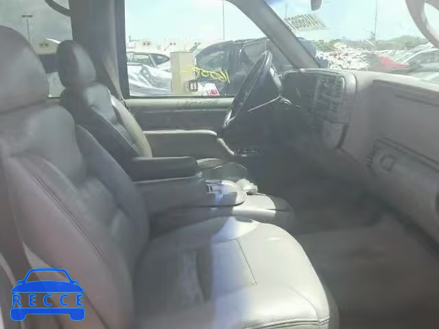1997 CHEVROLET SUBURBAN 1GNGK26J8VJ307607 image 4