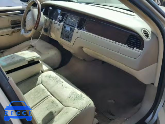 2008 LINCOLN TOWN CAR 2LNHM82V88X639279 image 4