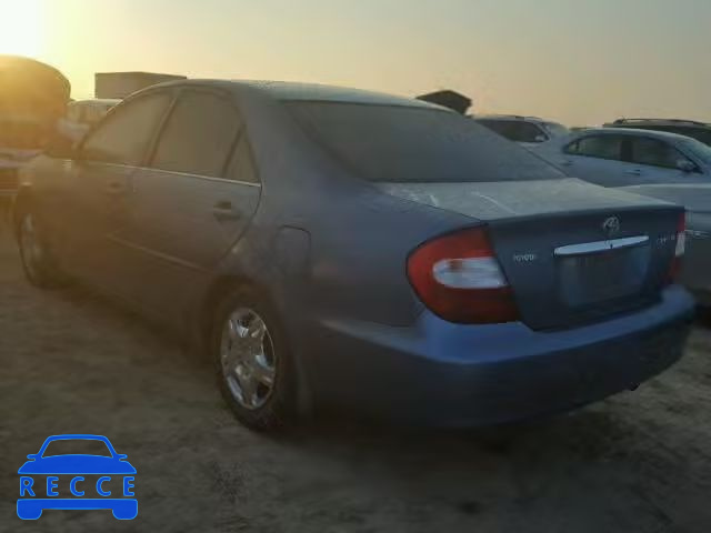 2003 TOYOTA CAMRY LE 4T1BE32K33U752777 image 2