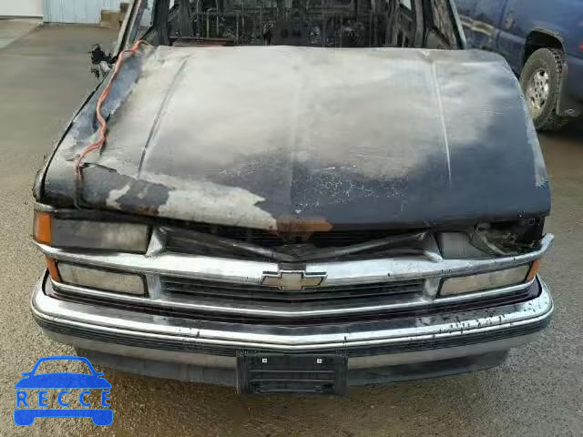 1997 CHEVROLET SUBURBAN 1GNEC16R4VJ381420 image 6