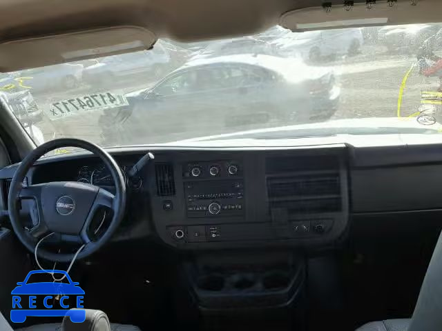2015 GMC SAVANA 1GTZ7UCG1F1114238 image 8