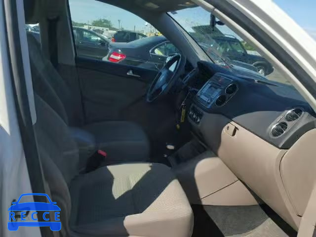 2010 VOLKSWAGEN TIGUAN SE WVGBV7AX6AW522849 image 4